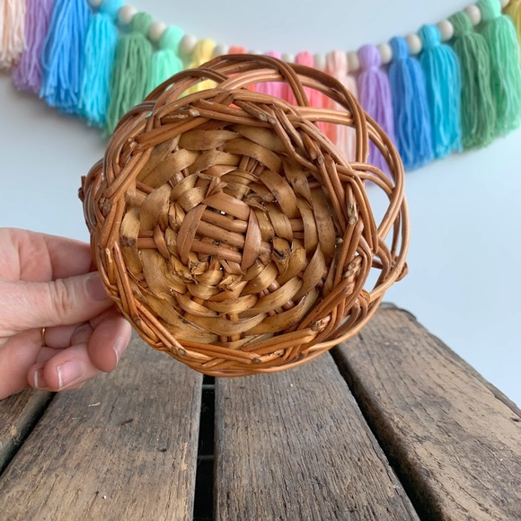 Vintage Boho Mini Open Weave Wicker Handled Basket - Picture 3 of 6